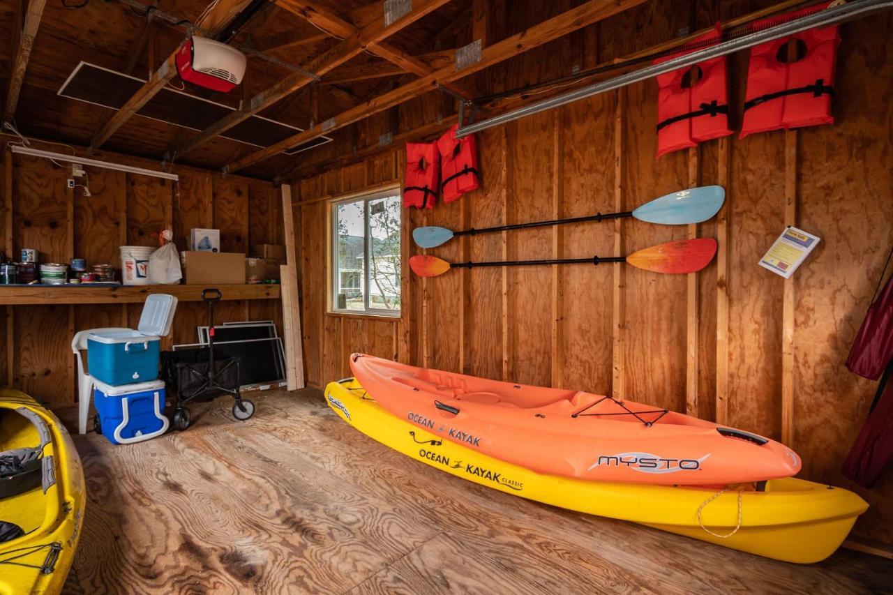 Seaside Kayaks By Oak Island Accommodations Exterior photo